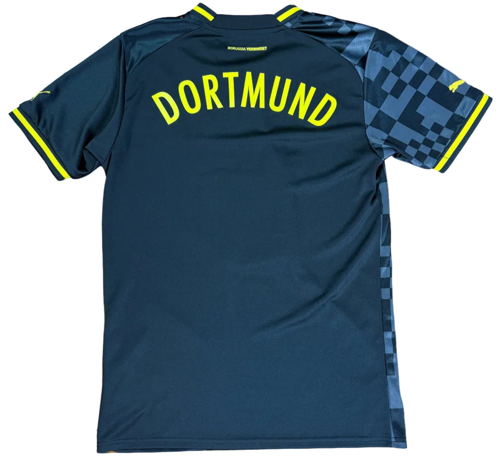 Dortmund 2022/23 Away Puma Football Shirt Small
