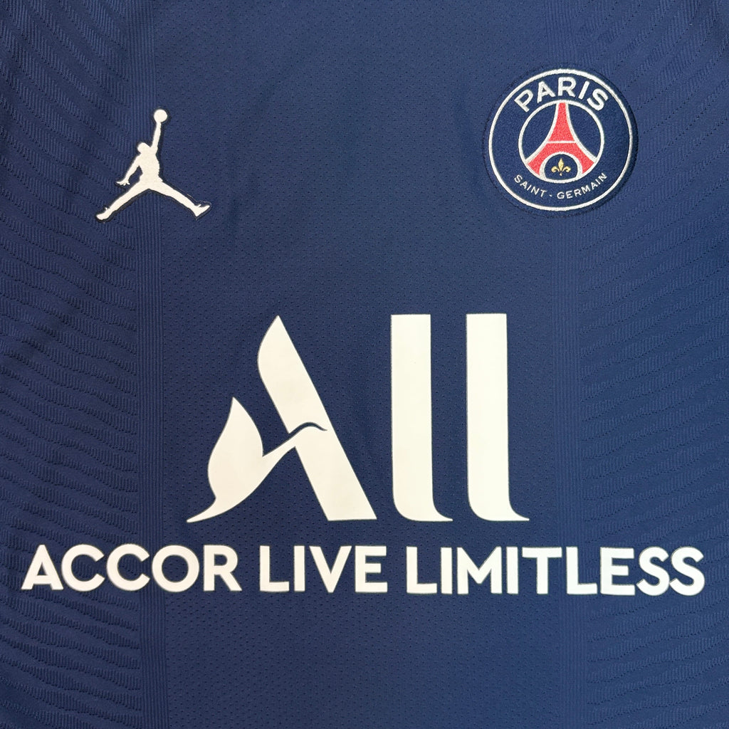 PSG 2021/22 Home Nike Football Shirt Medium Mbappe 7