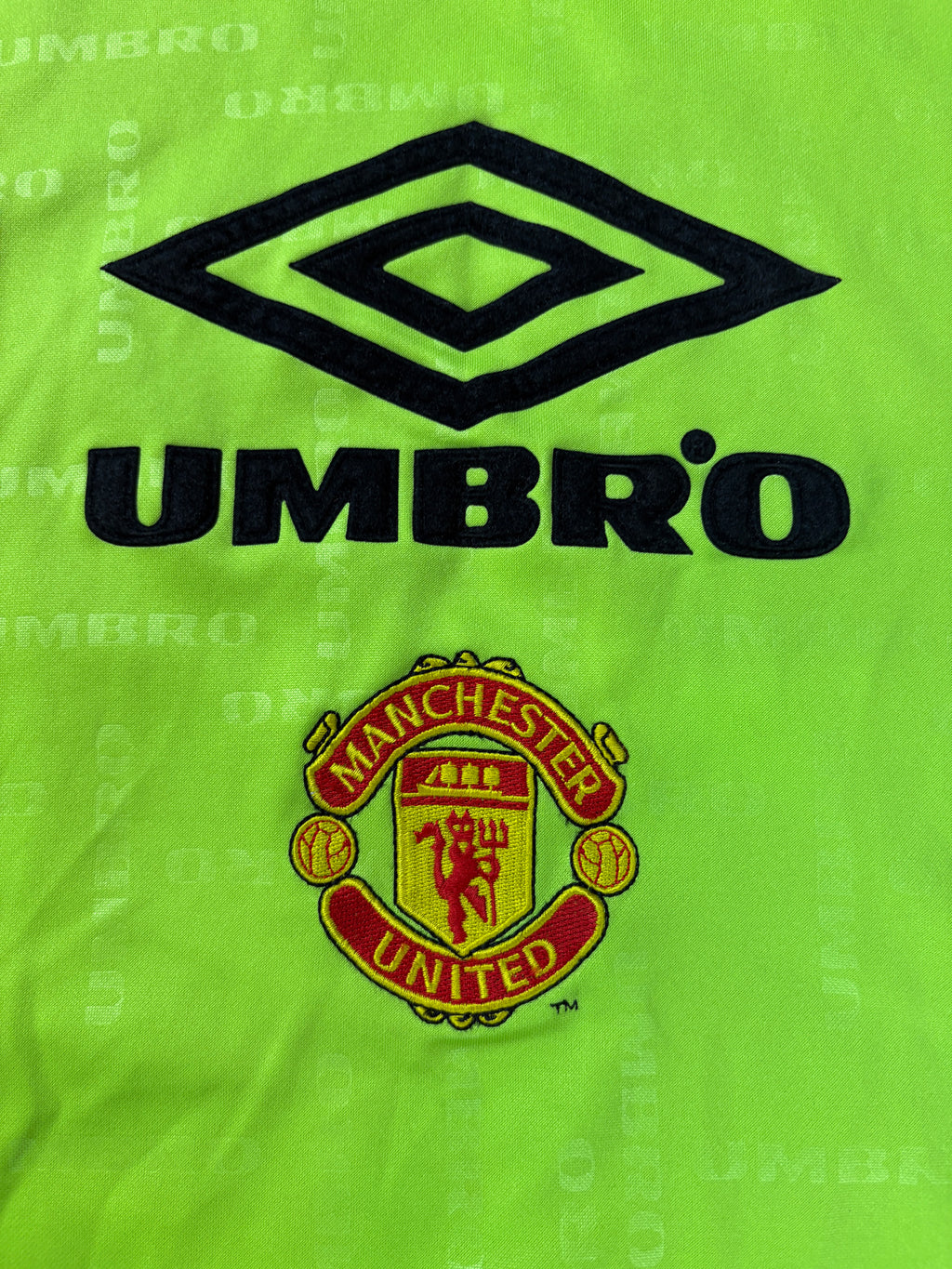 Manchester United 1994/96 Training Umbro Football Shirt Large