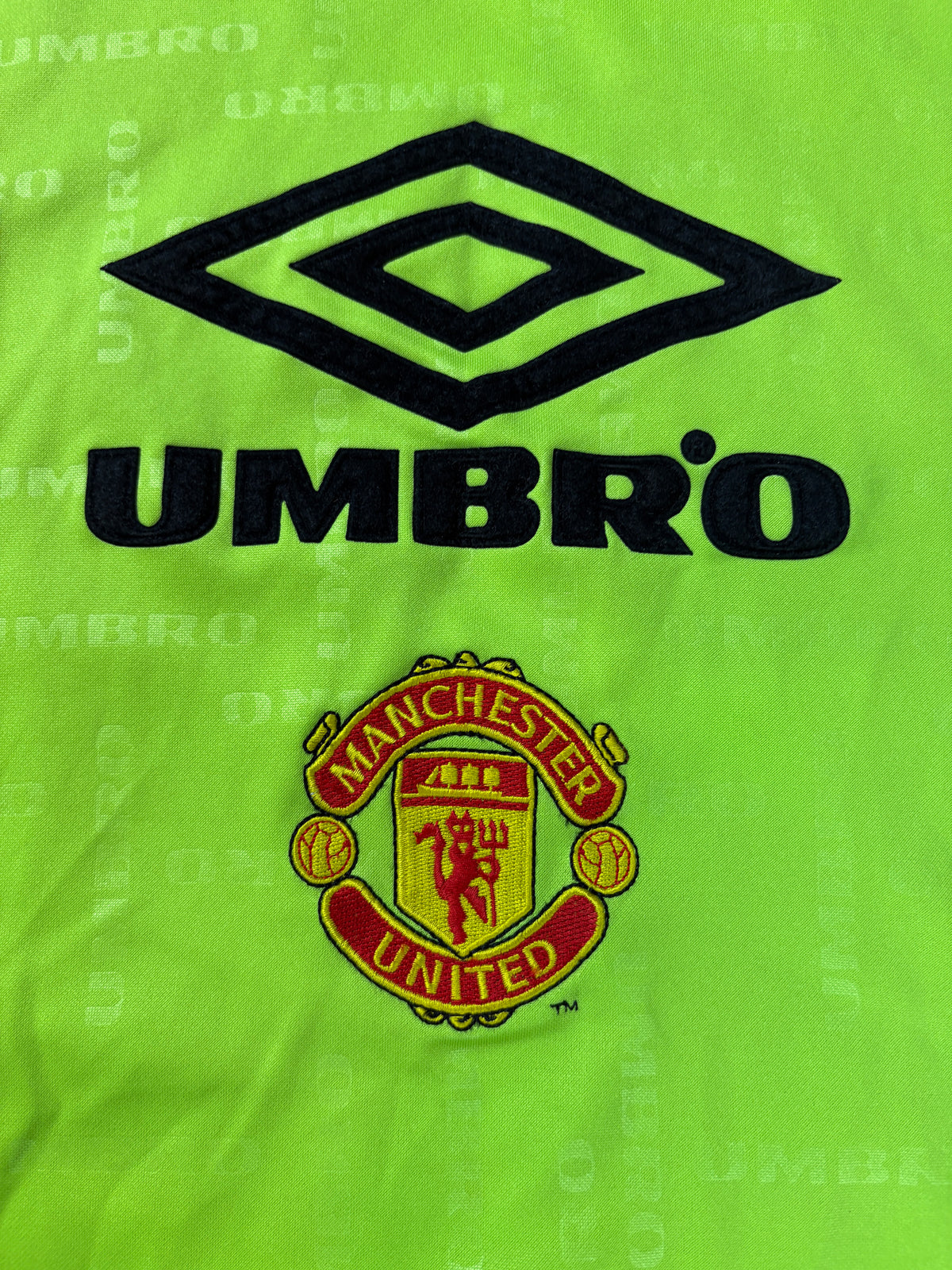 Manchester United 1994/96 Training Umbro Football Shirt Large
