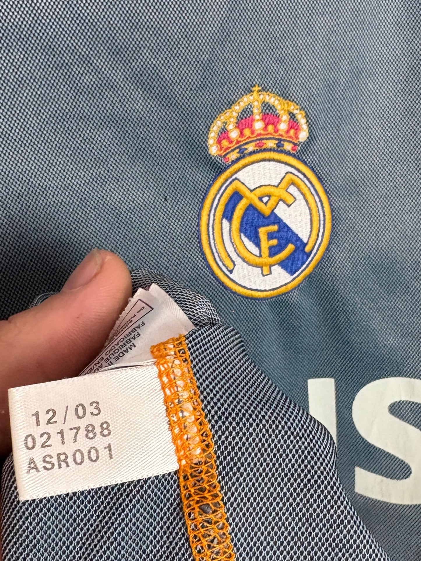 Real Madrid 2003/04 Third	S Beckham 23