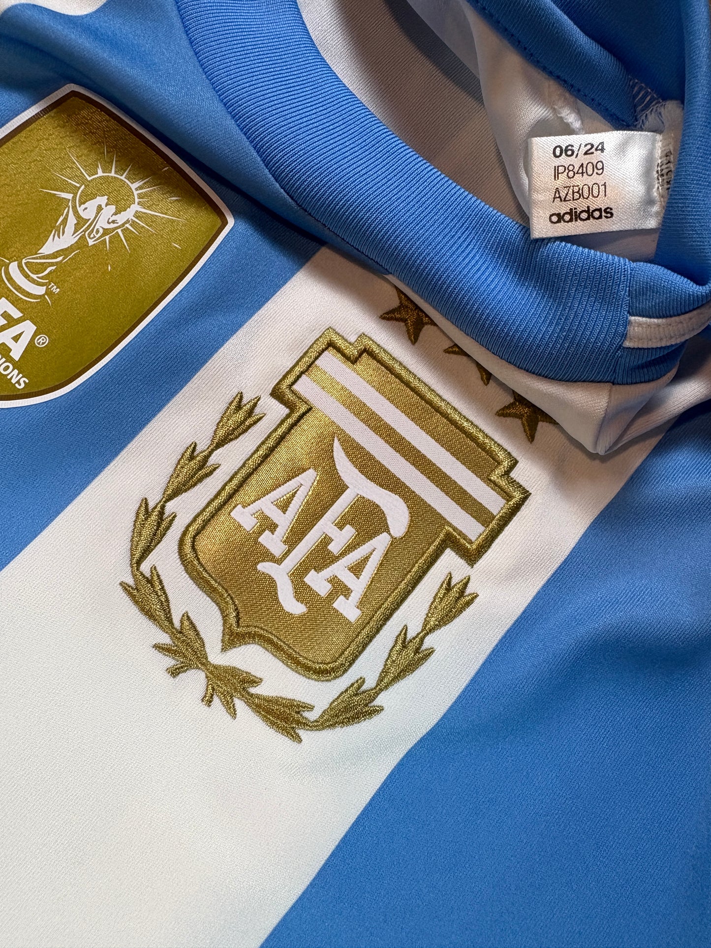 Argentina 2024 Home Adidas Football Shirt Large Messi 10
