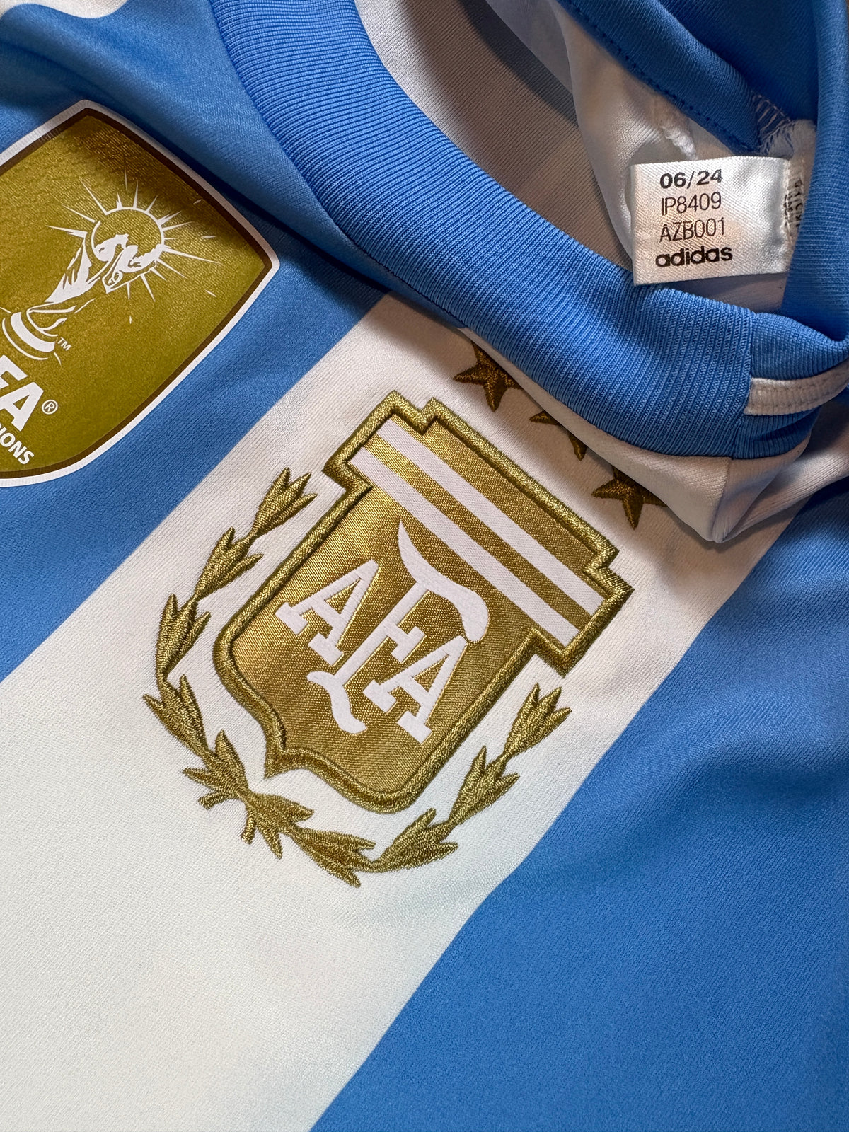 Argentina 2024 Home Adidas Football Shirt Large Messi 10