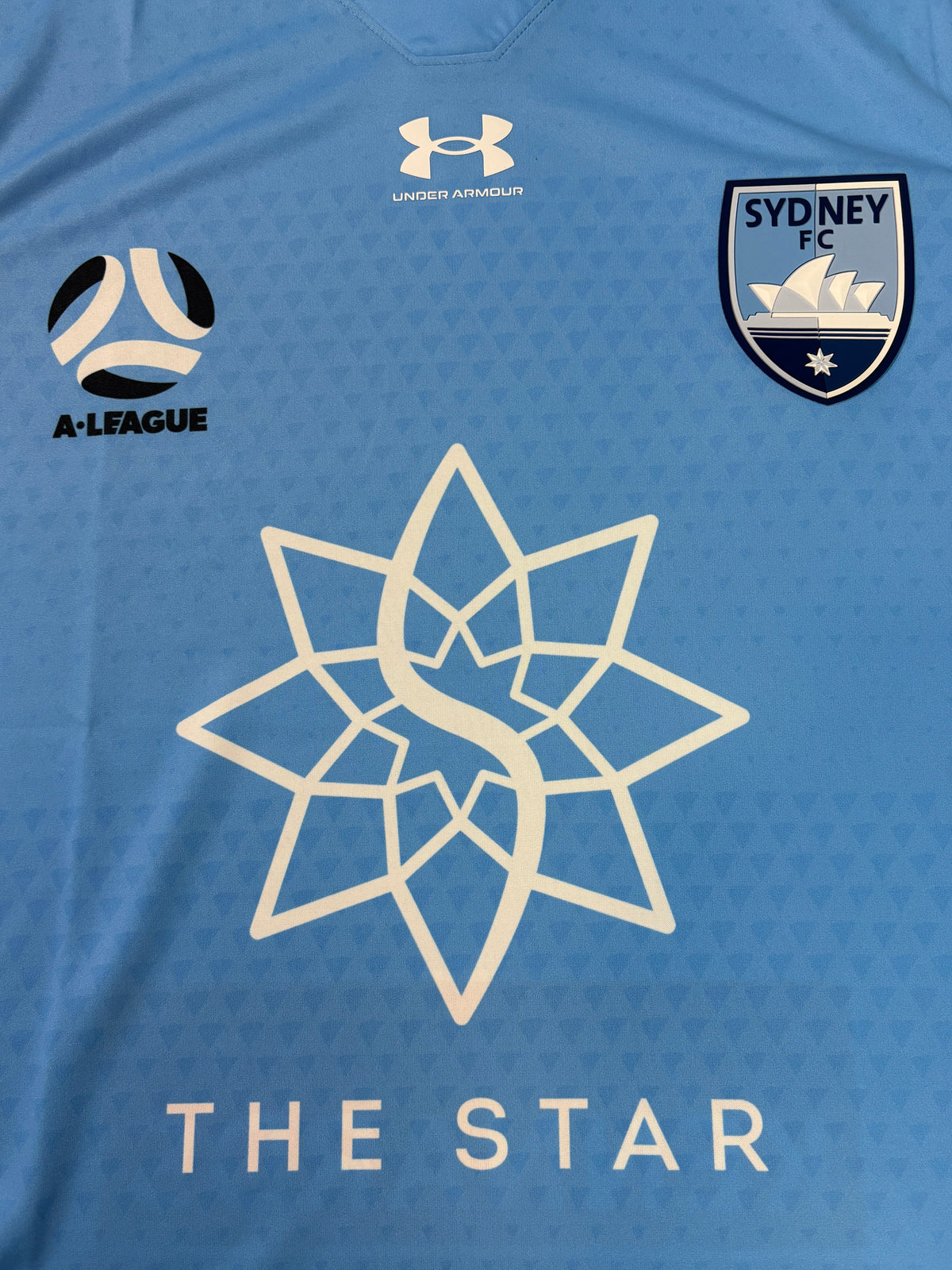 Sydney fc 2020/21 Home Under Armour Football Shirt Medium