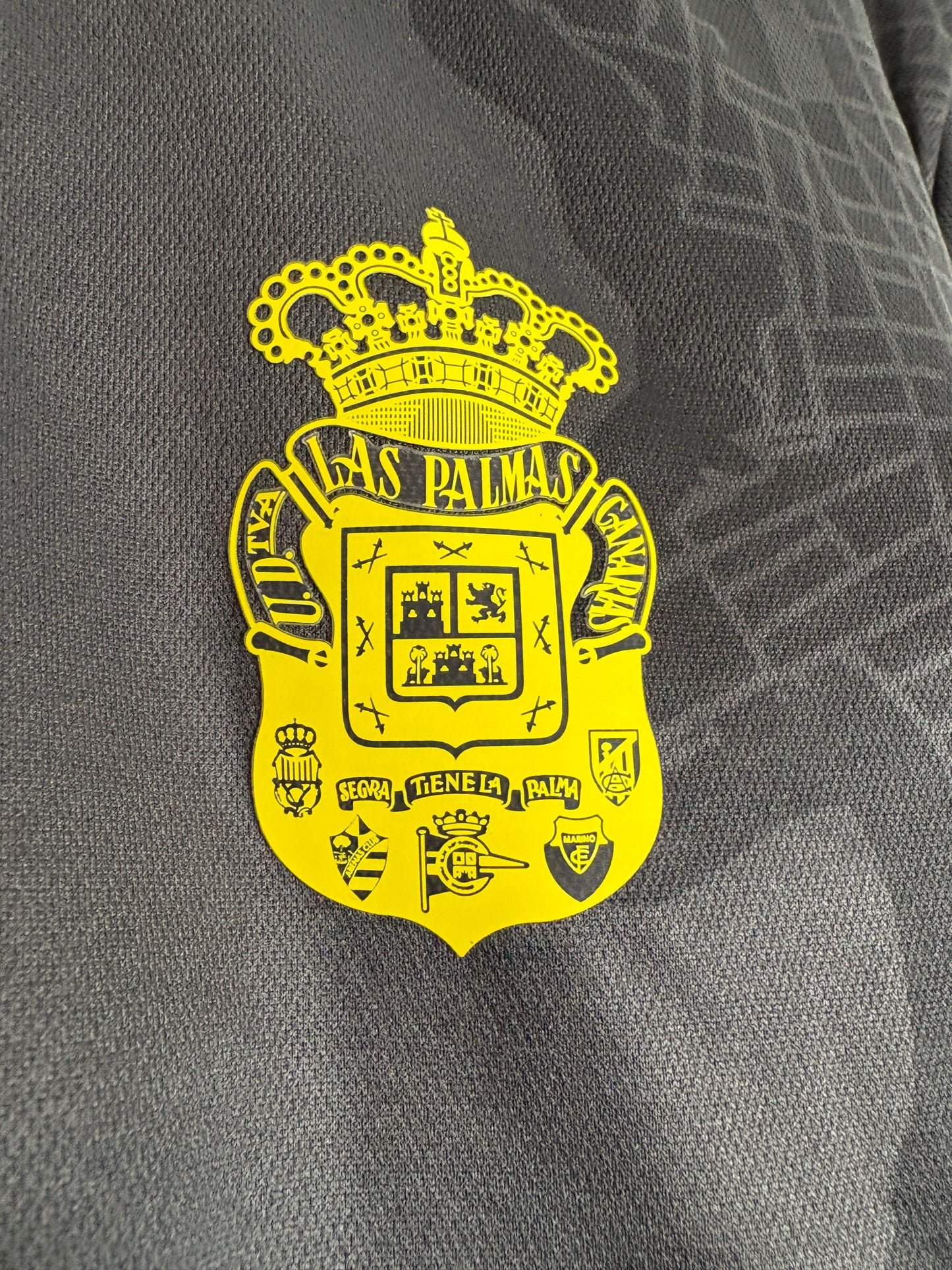 Las Palmas 2023/24 Away Hummel Football Shirt XL
