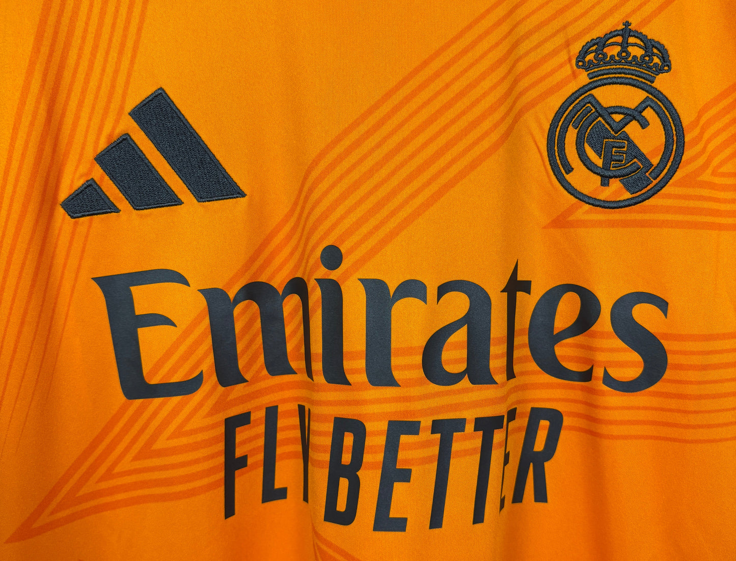 Real Madrid 2024/25 Away Adidas Football Shirt L Modric 10