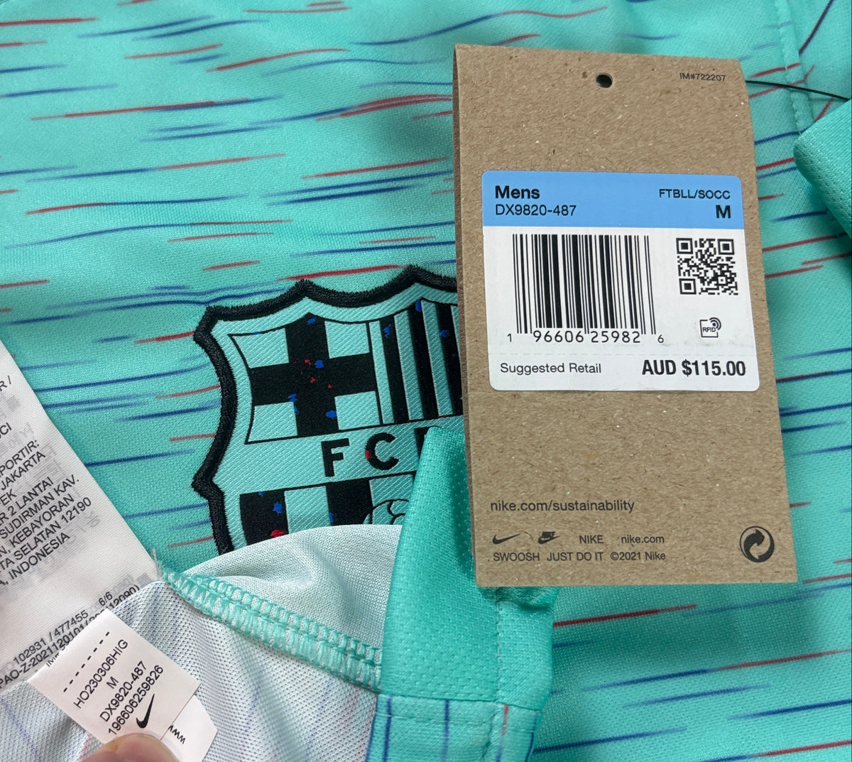 Barcelona 2023/24 Third Nike Football Shirt Large Gavi 8