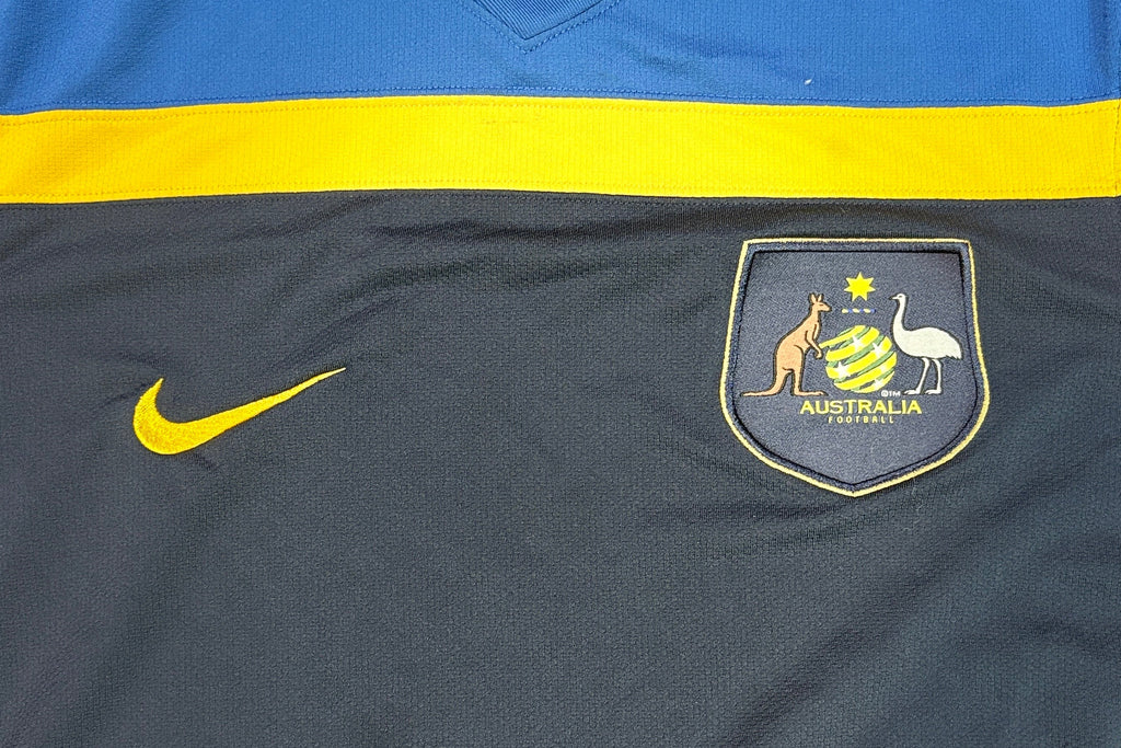 Australia 2010 Away Nike Football Shirt Medium