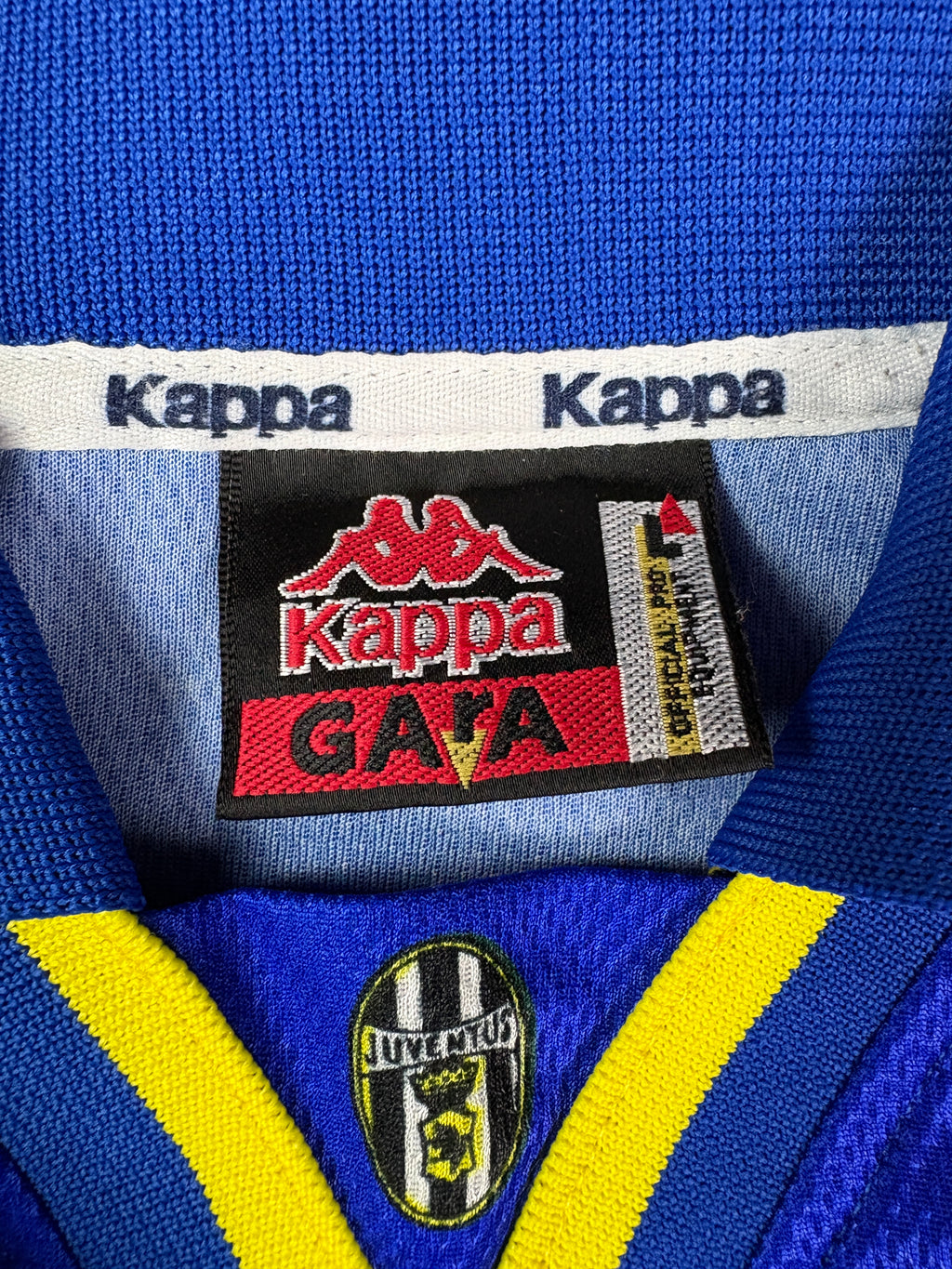 Juventus 1996/97 Away Kappa Football Shirt Large