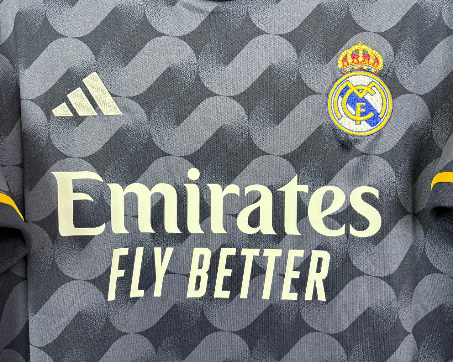 Real Madrid 2023/24 Away Adidas Football Shirt XL Bellingham 5