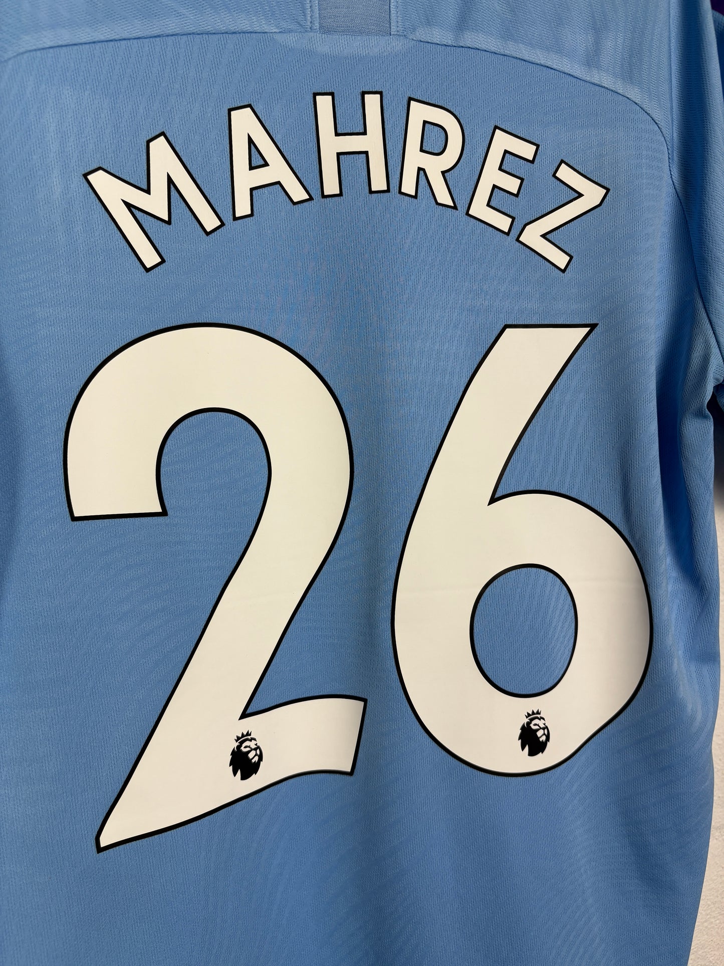 Manchester City 2019/20 Home L Mahrez 26