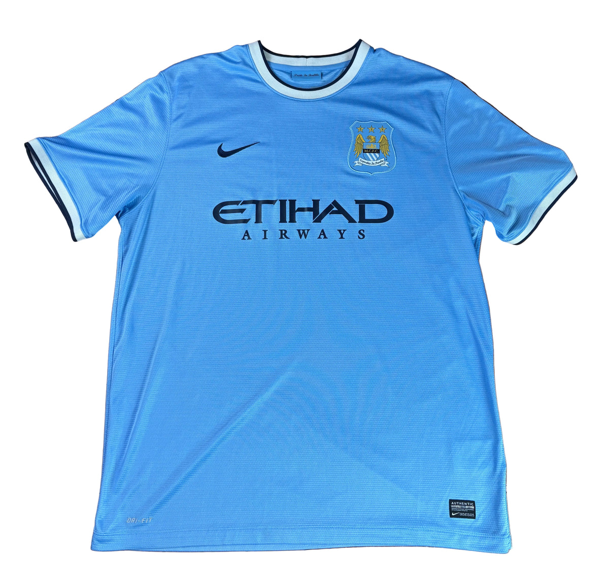 Manchester City 2013/14 Home Nike Football Shirt Extra Large Kompany 4