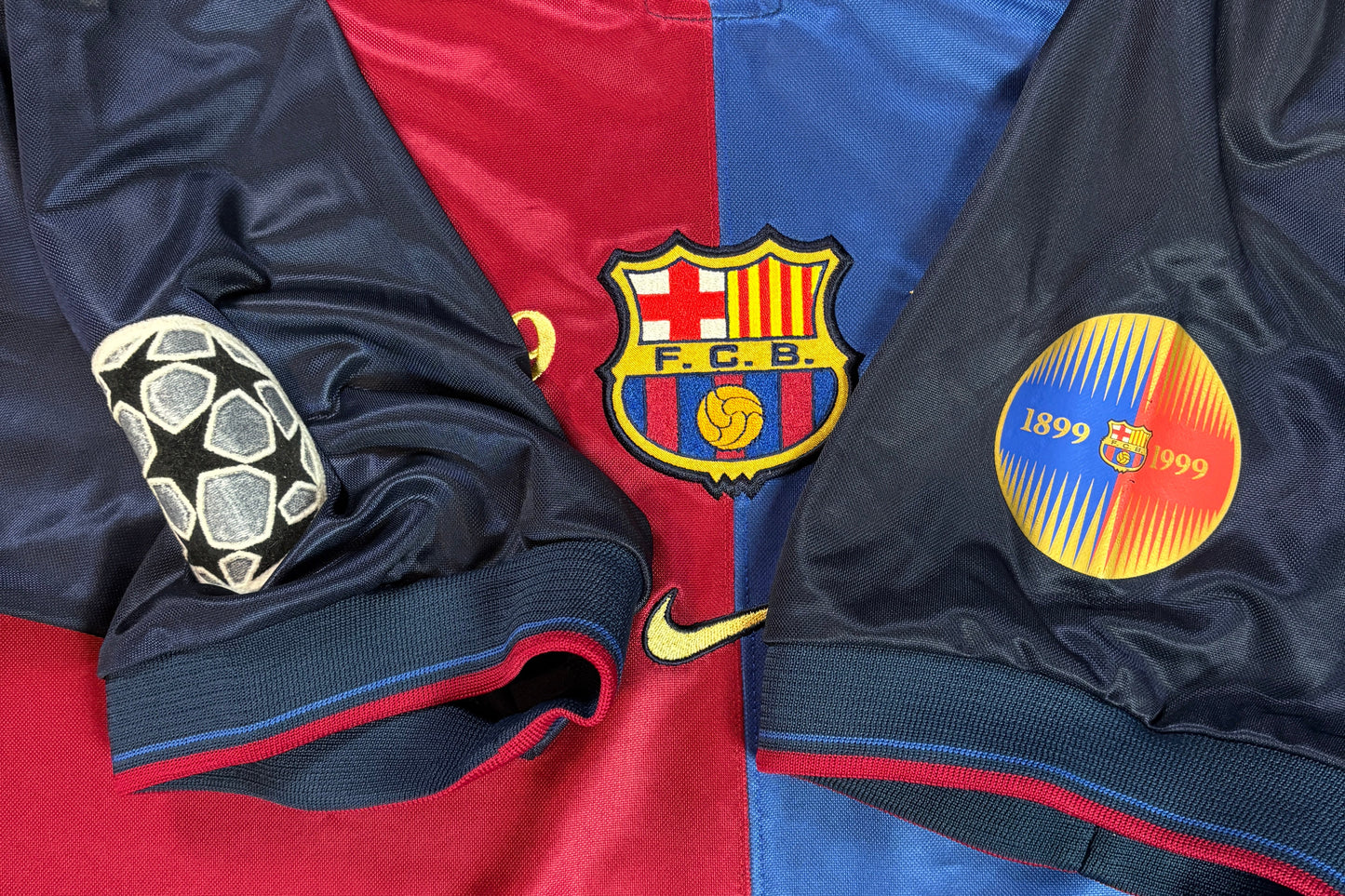 Barcelona 1999/00 Home Nike Football Shirt Extra Large Guardiola 4
