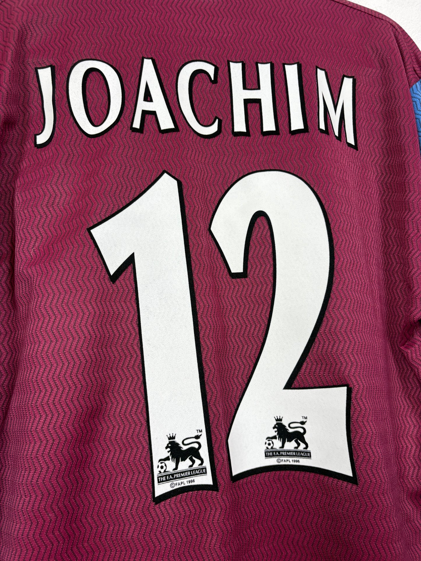 Aston Villa 1997/98 Home Reebok Football Shirt M (Long Sleeve) Joachim 12