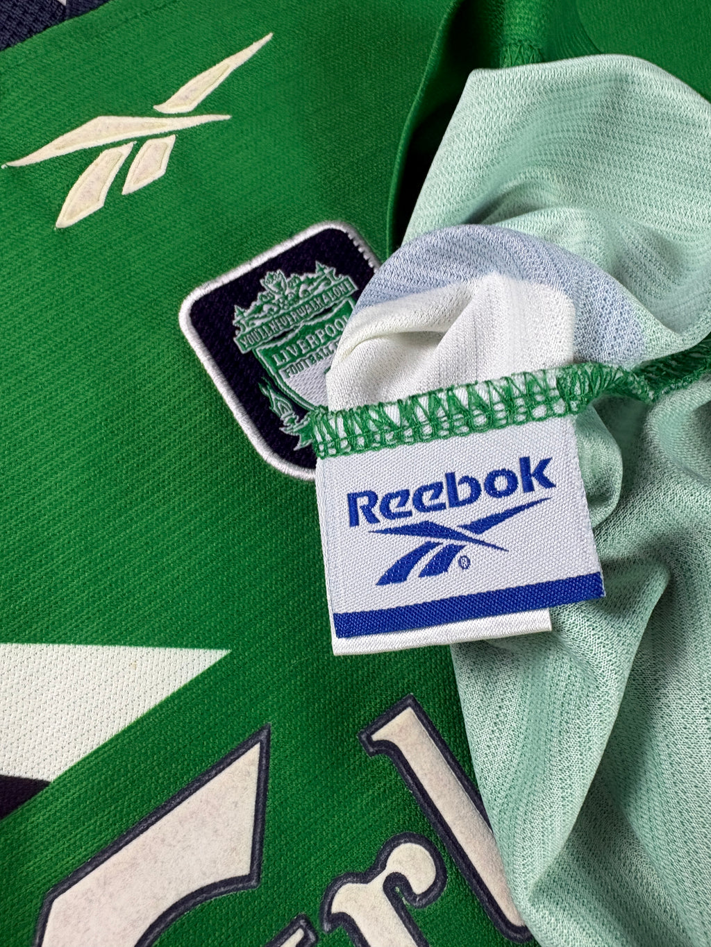 Liverpool 1999/00 Away Reebok Football Shirt Extra Large