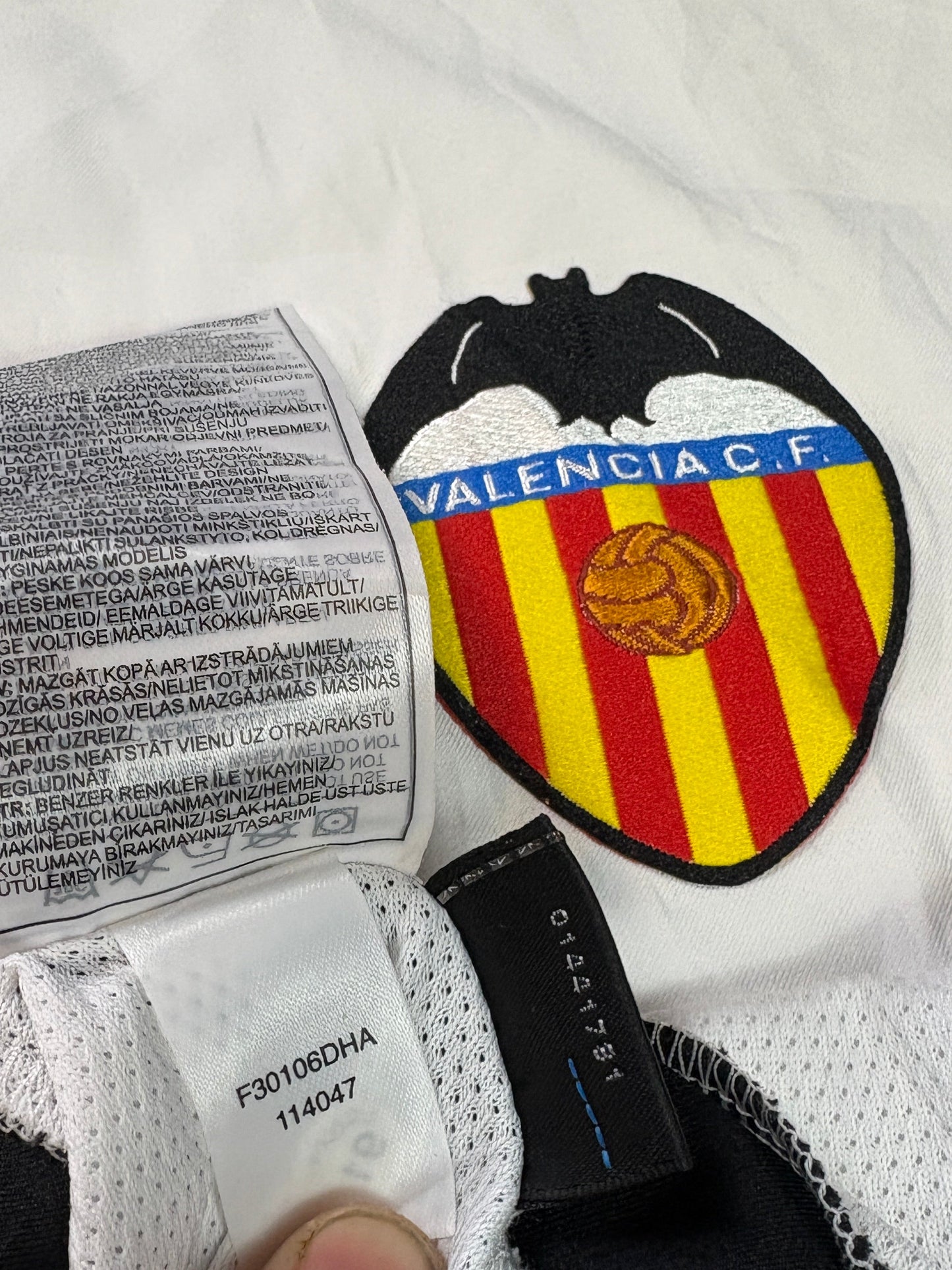 Valencia 2003/04 Home Nike Football Shirt Large Baraja 8