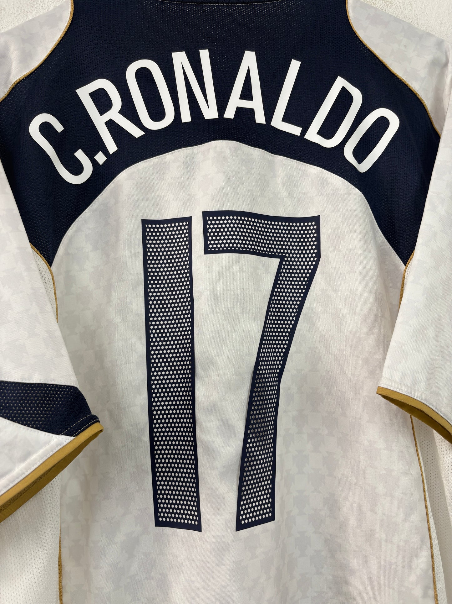 Portugal 2004 Away Nike Football Shirt XXL Ronaldo 17