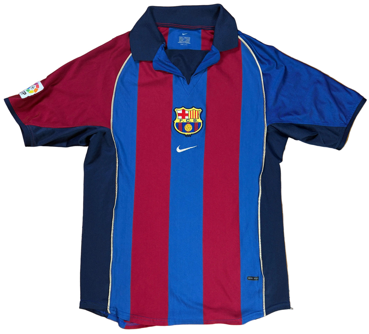 Barcelona 2001/02 Home Nike Football Shirt Small