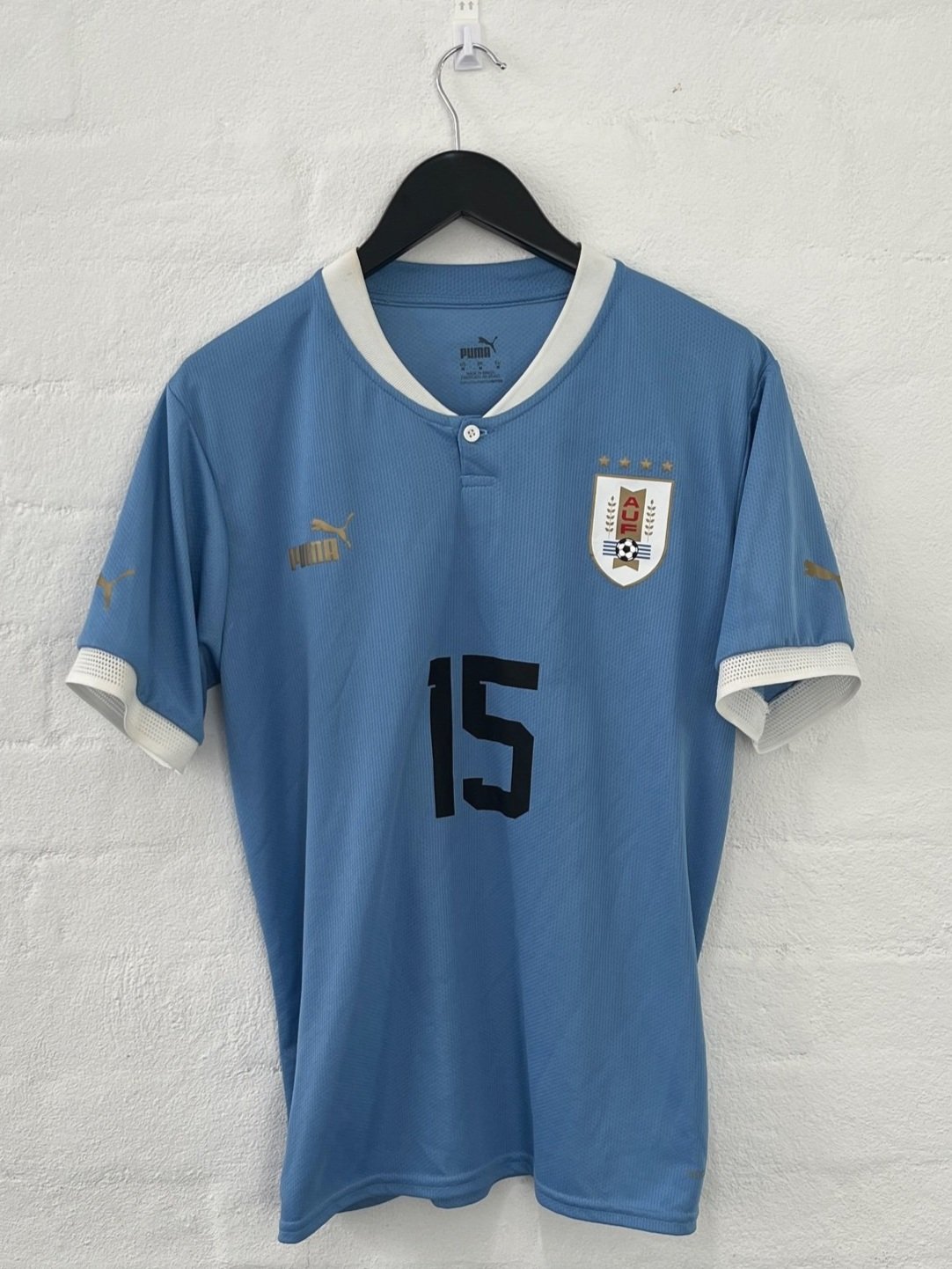 Uruguay	2022 Home Medium Valverde 15