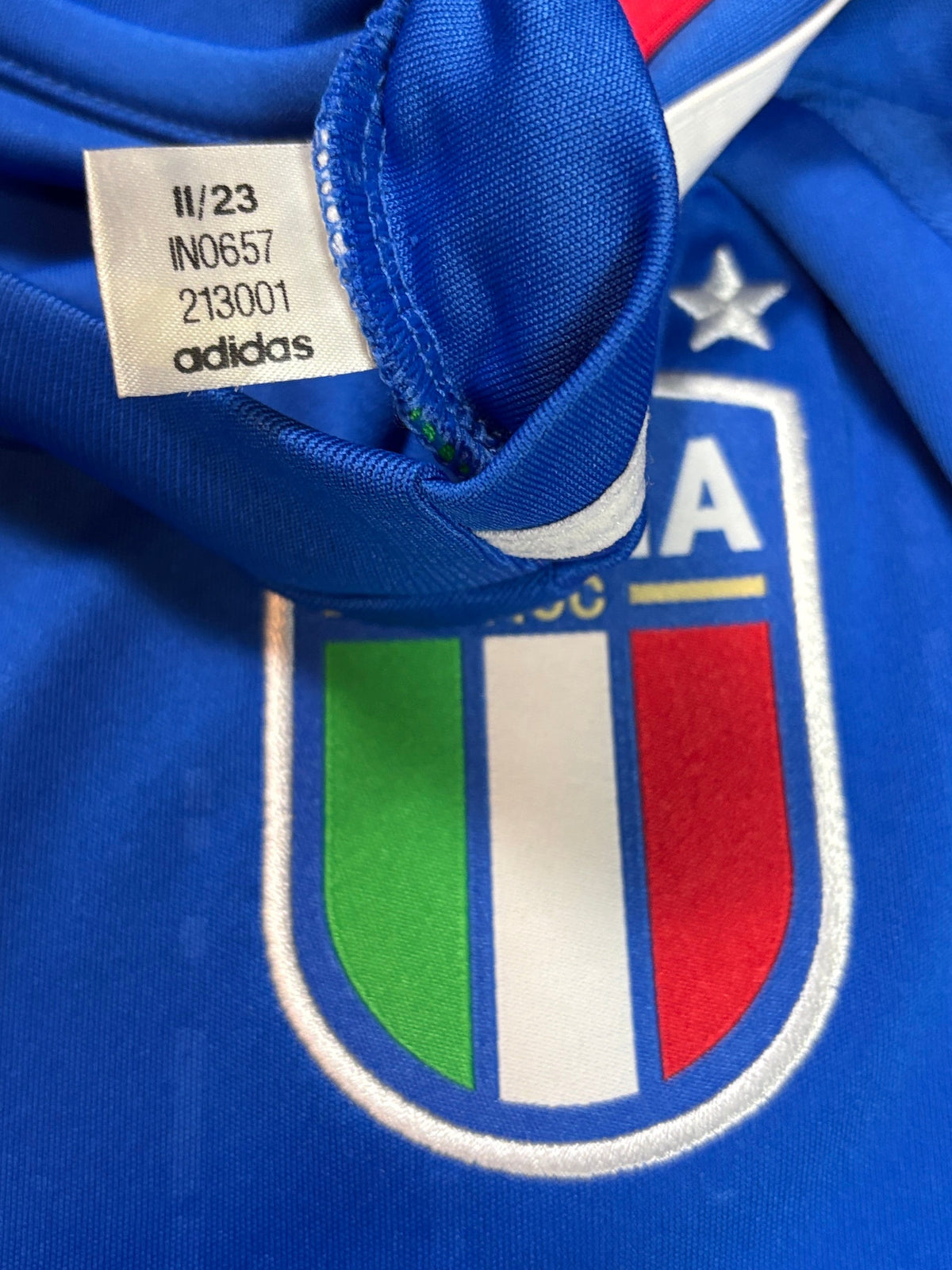Italy 2024 Home Adidas Football Shirt Small Chiesa 14