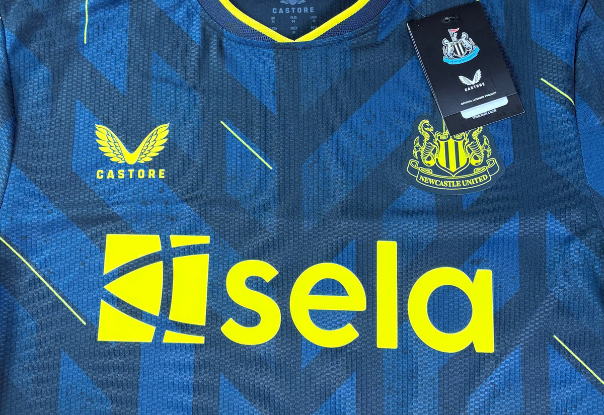 Newcastle United 2023/24 Third Castore	Football Shirt	Medium