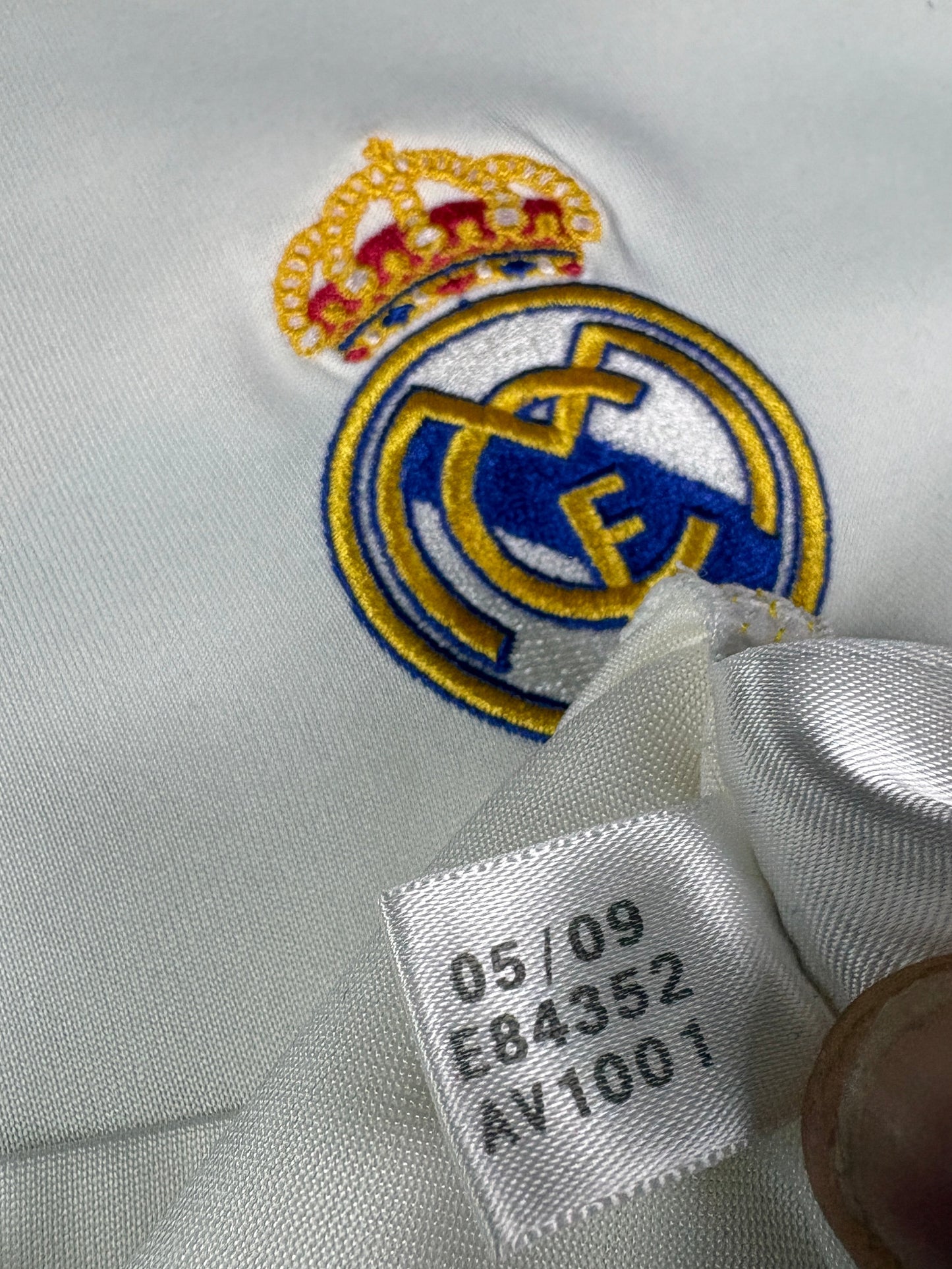 Real Madrid 2009/10 Home Football Shirt Large Ronaldo 9