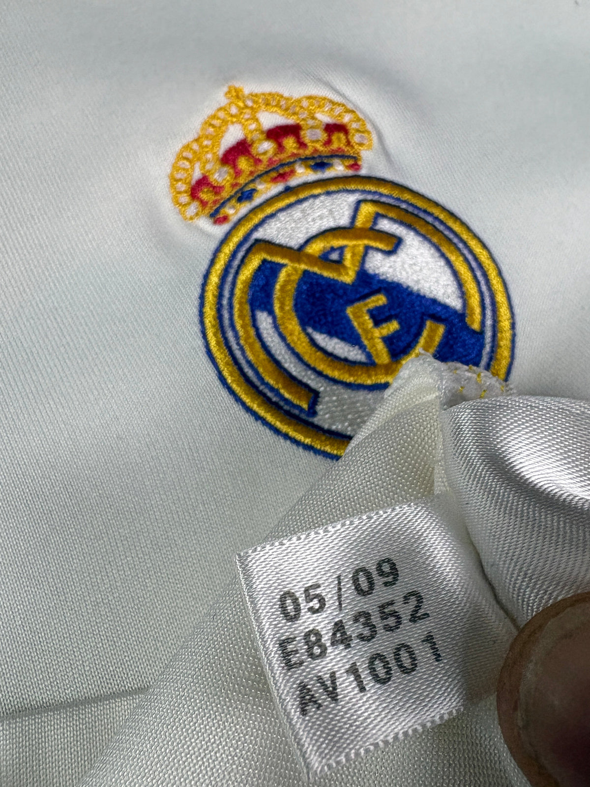 Real Madrid 2009/10 Home Football Shirt Large Ronaldo 9