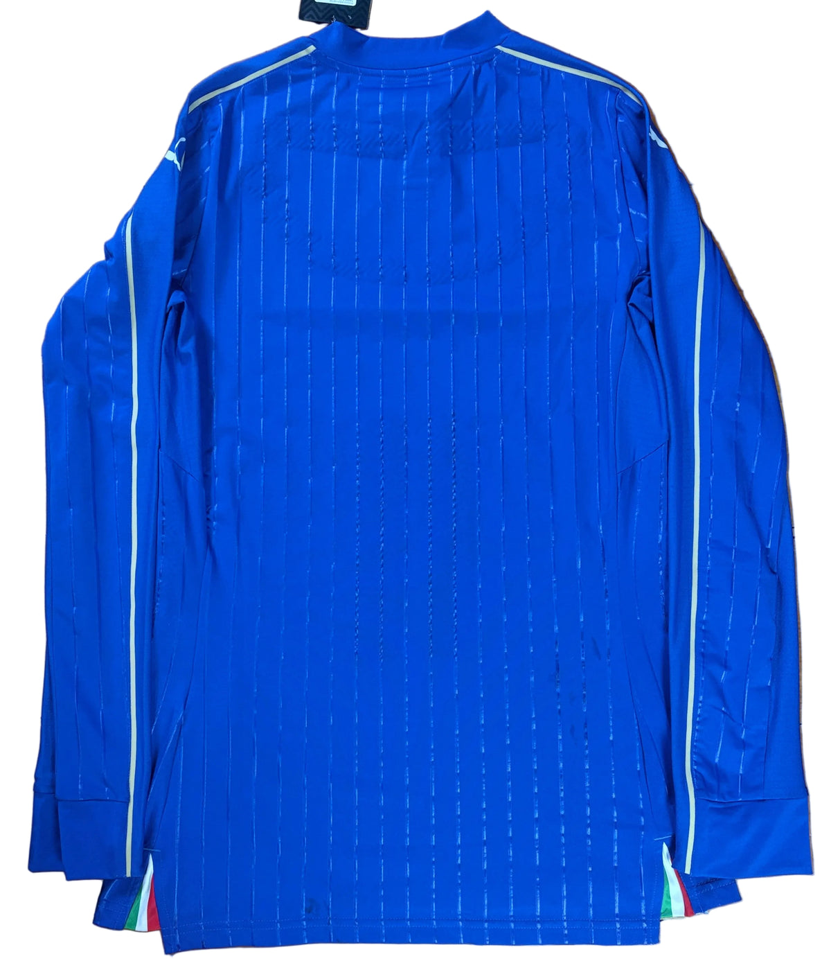 Italy 2016/17 Home Puma Football Shirt Large (Slim Fit)