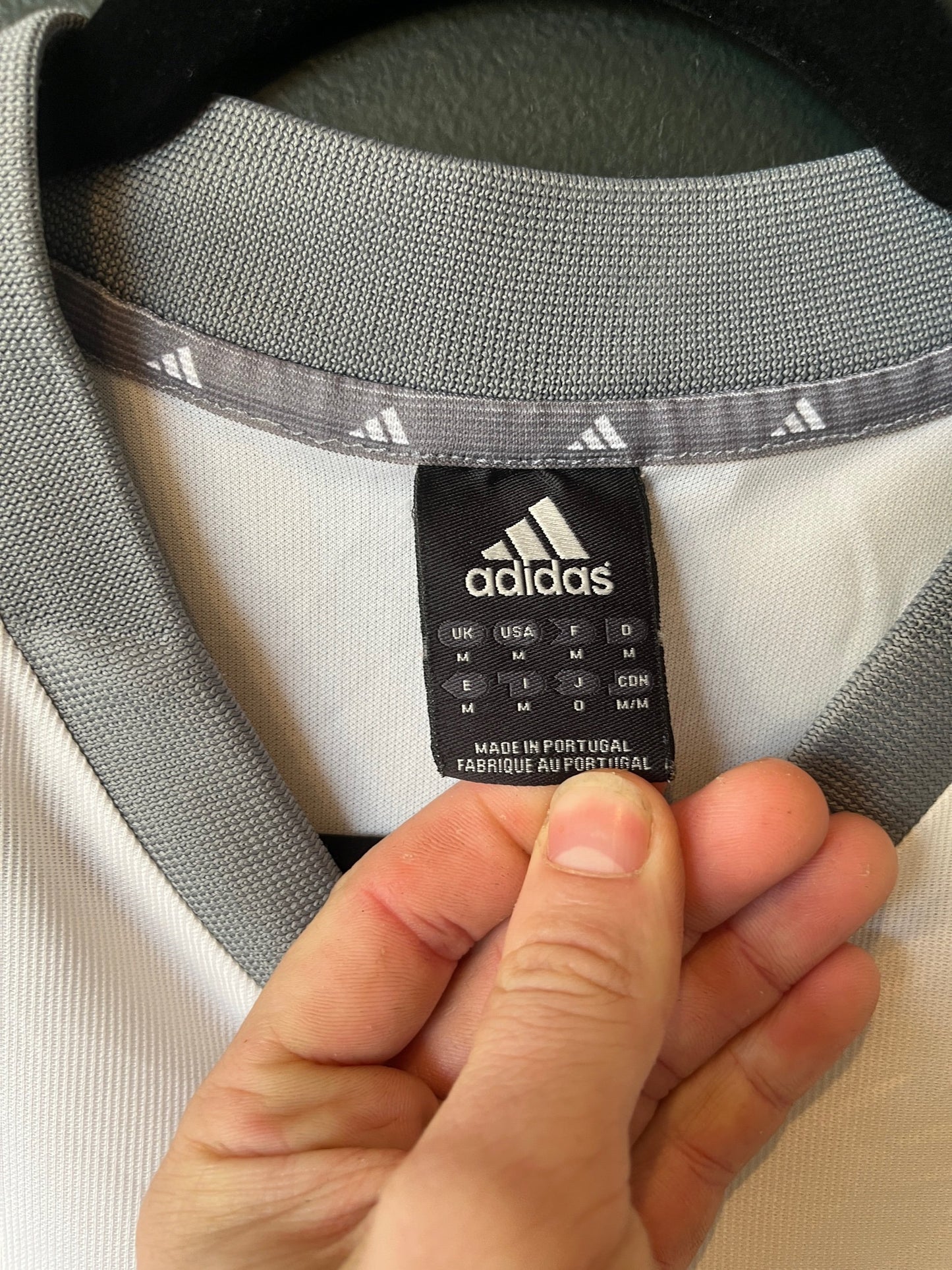 Bayern Munich 2002/03 Away Medium Maakay 10