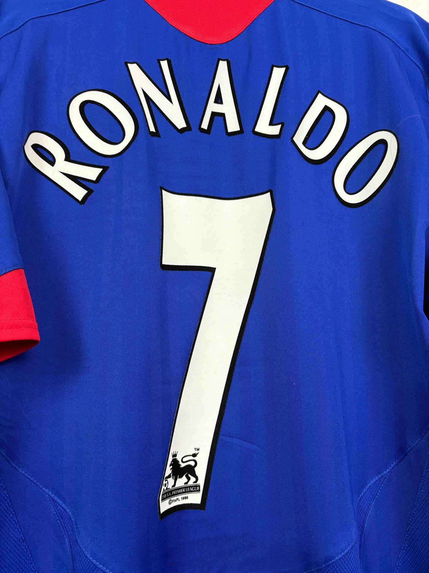 Manchester United 2005/06 Away Nike Football Shirt L Ronaldo 7