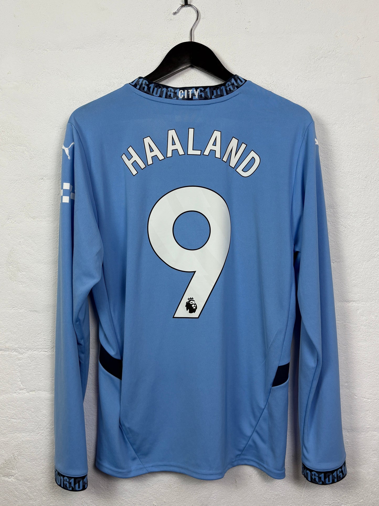 Manchester City 2024/25 Home Puma Football Shirt L (Long Sleeve) Haaland 9