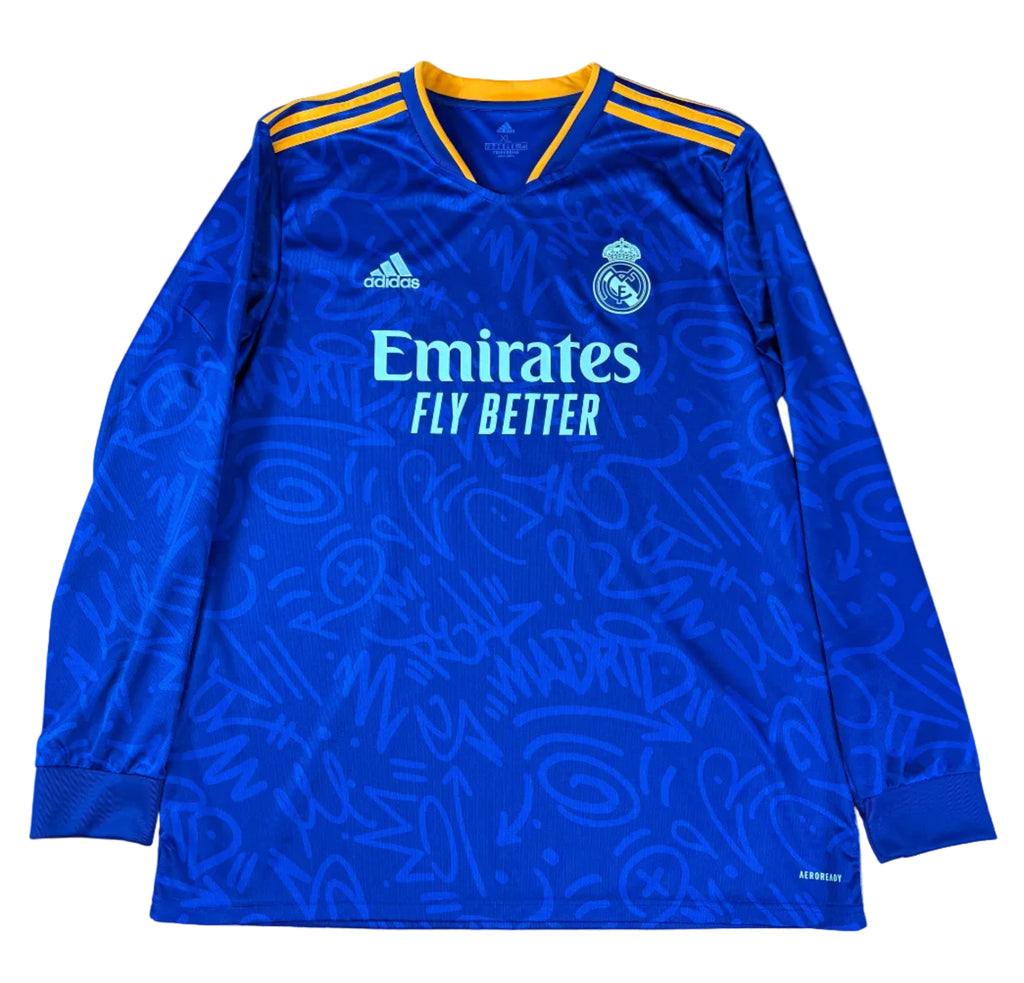 Real Madrid 2021/22 Away Adidas Football Shirt Extra Large Valverde 15