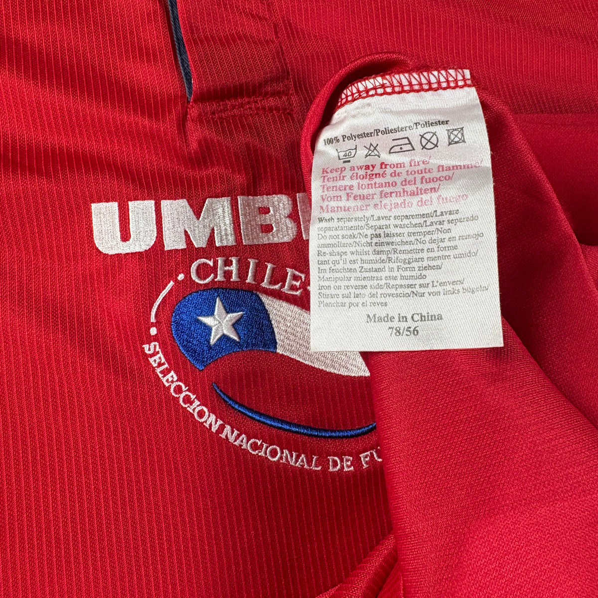 Chile 2000 Home Umbro Football Shirt Large