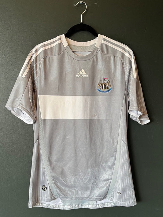 Newcastle United	2008/09	Away Medium