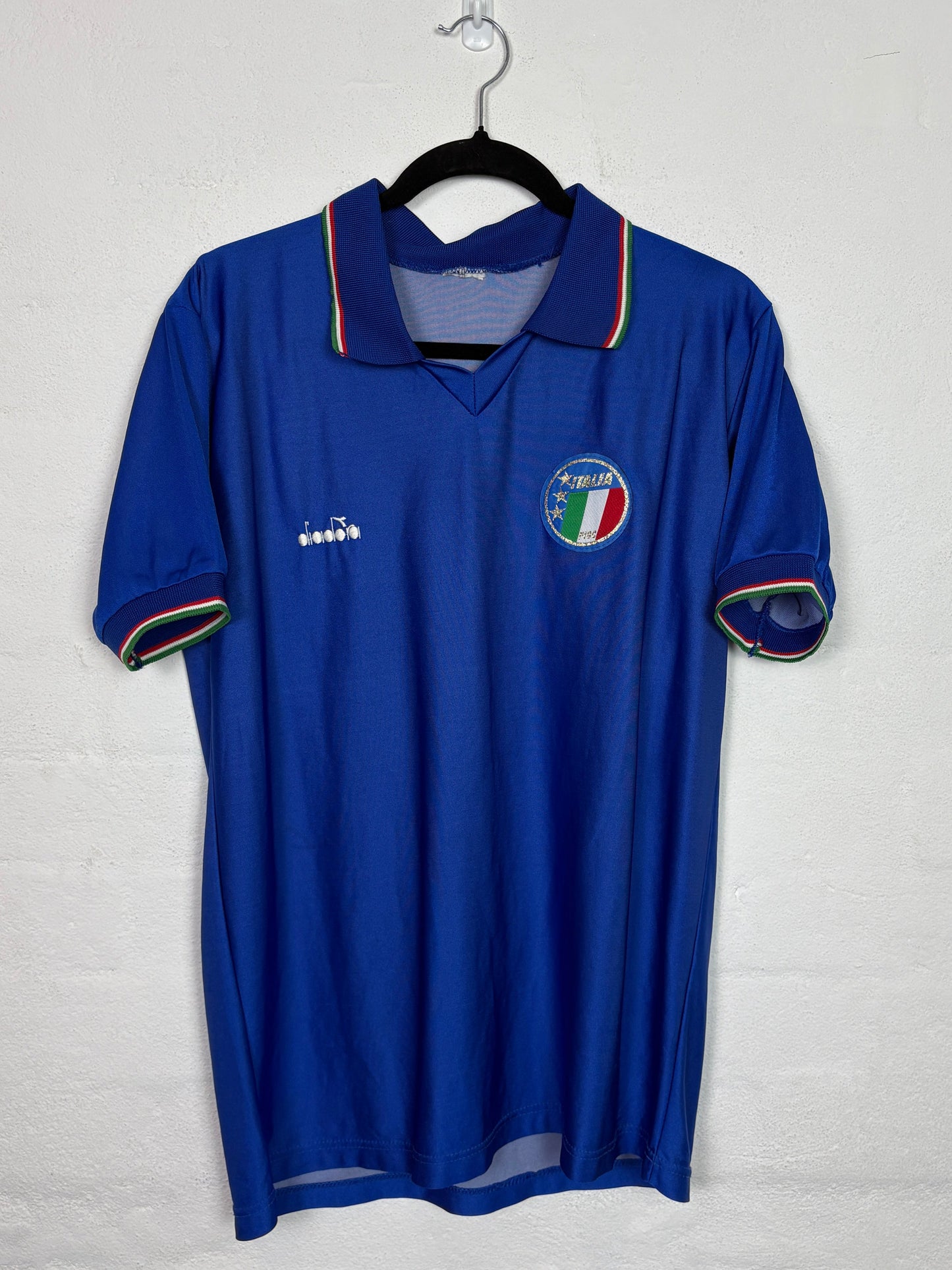 Italy 1990 Home Large 18 (Mancini)