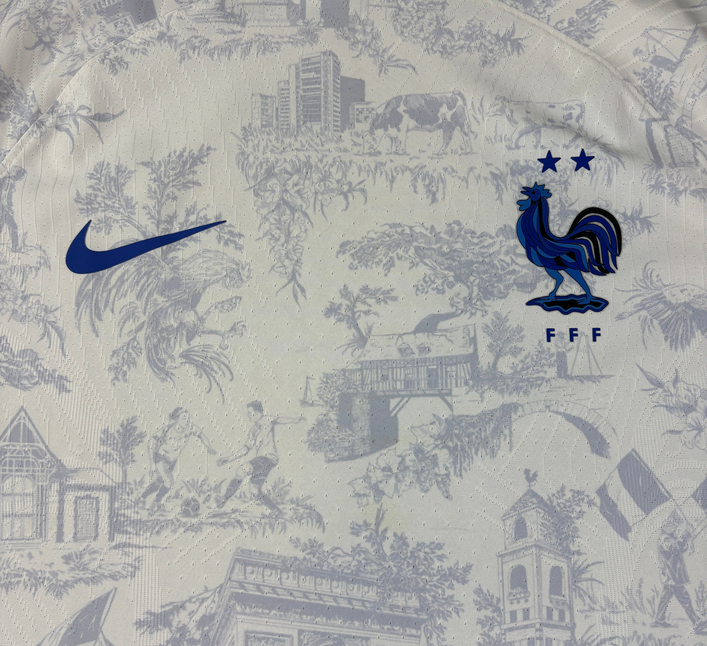 France 2022 Away Nike Football Shirt Medium