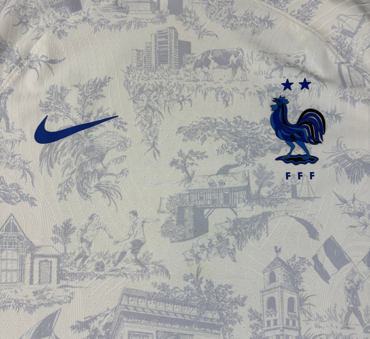 France 2022 Away Nike Football Shirt Medium