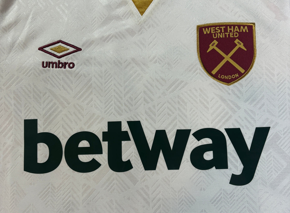 West Ham 2024/25 Away Umbro Football Shirt Medium Bowen 20