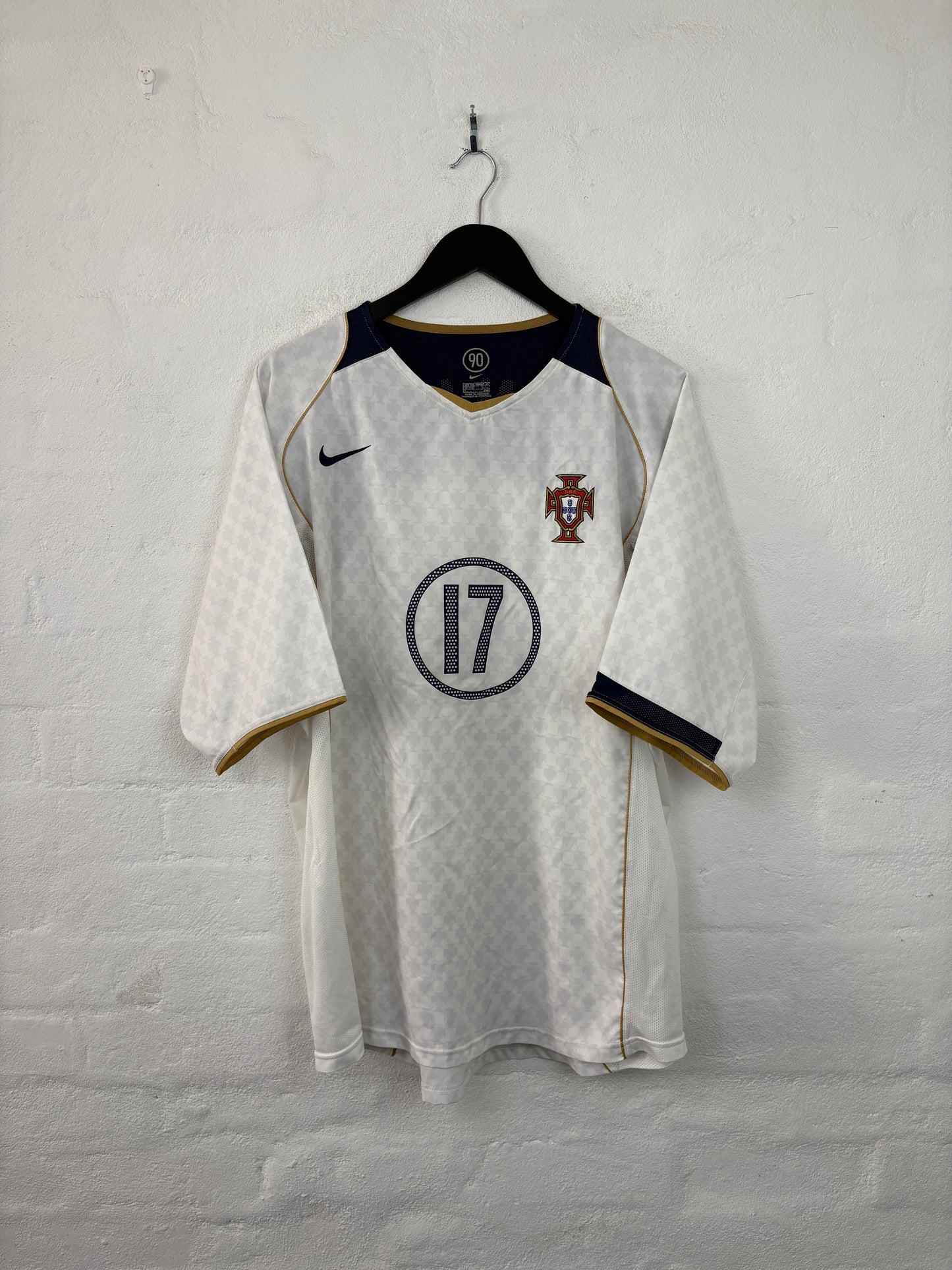 Portugal 2004 Away Nike Football Shirt XXL Ronaldo 17