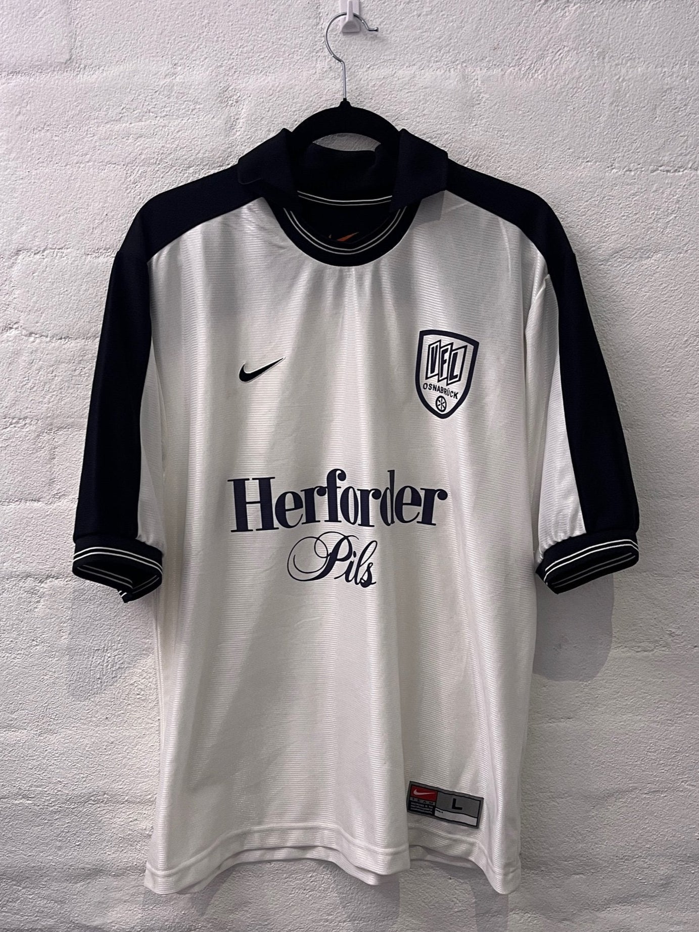 Osnabruck Bundesliga 2	2000/01	Away	Large