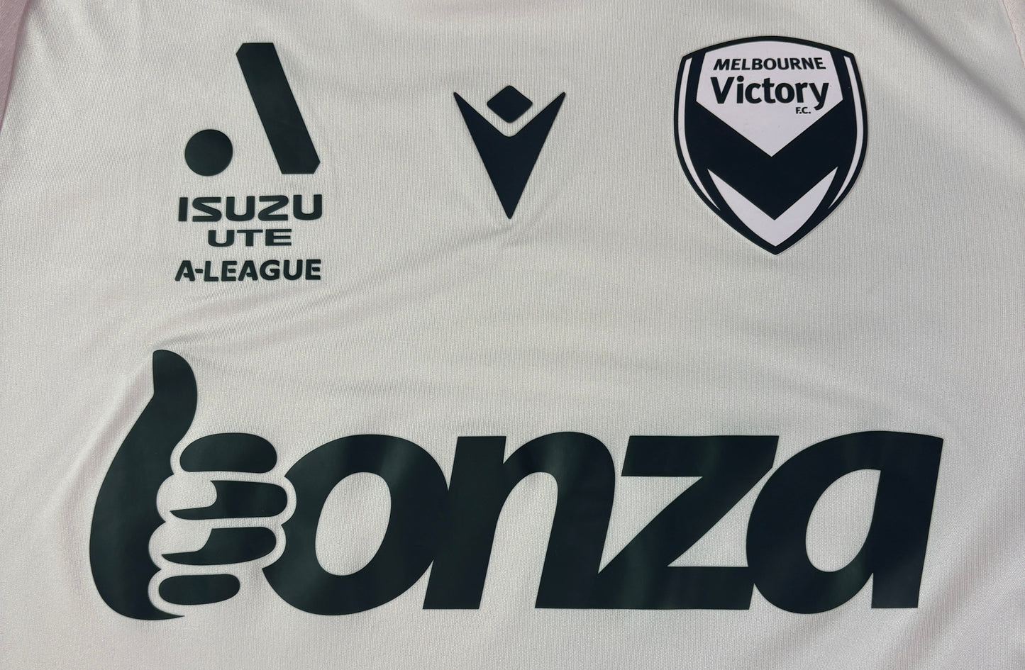 Melbourne Victory 2023/24 Away Macron Football Shirt Large