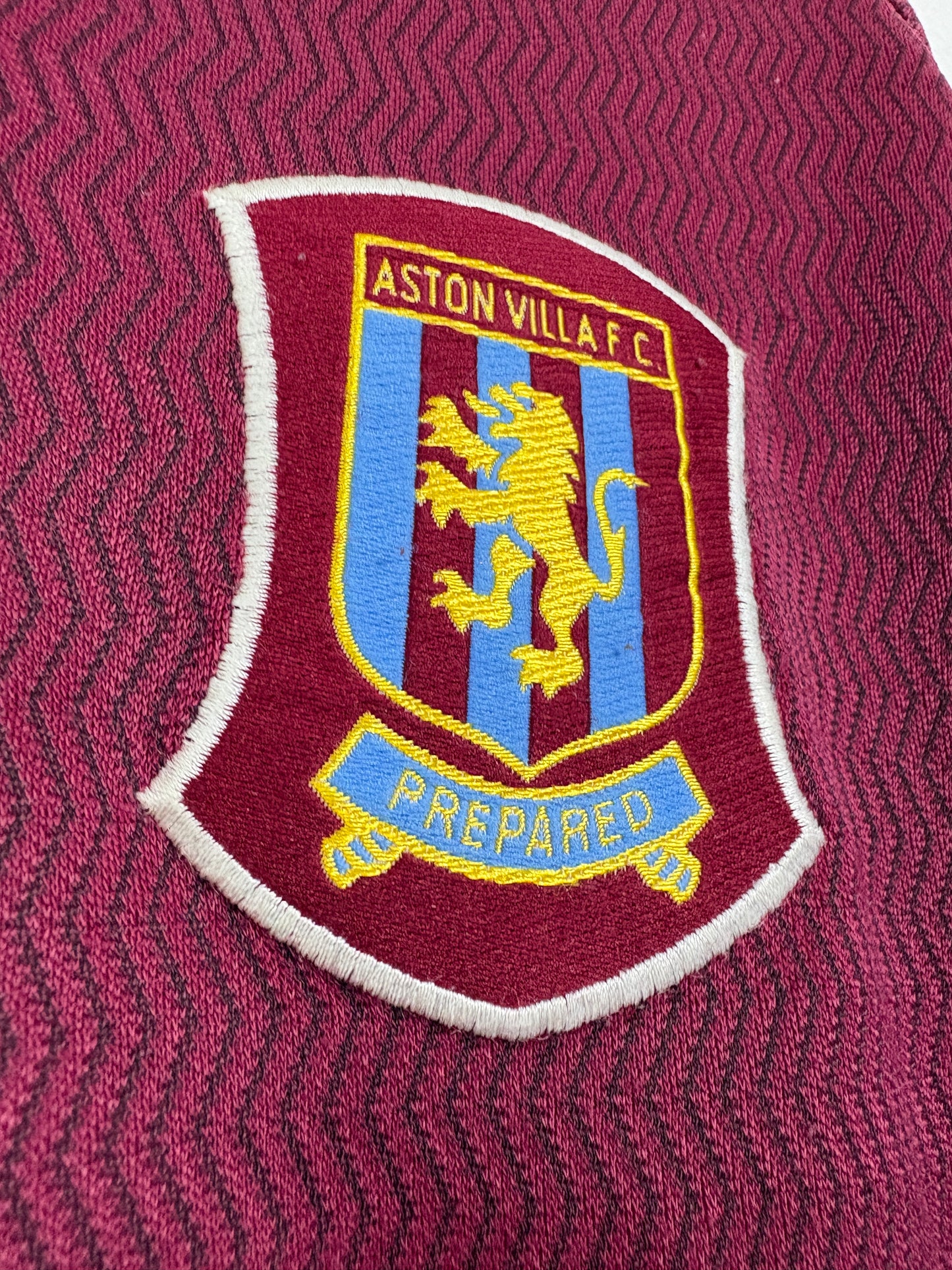 Aston Villa 1997/98 Home Reebok Football Shirt M (Long Sleeve) Joachim 12