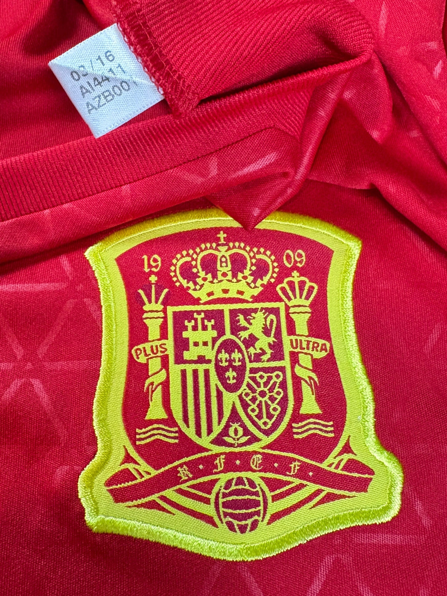 Spain 2016 Home Adidas Football Shirt Extra Large Iniesta 6