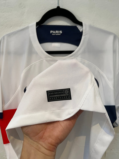 PSG	2023/24	Away	Large	Mbappe 7
