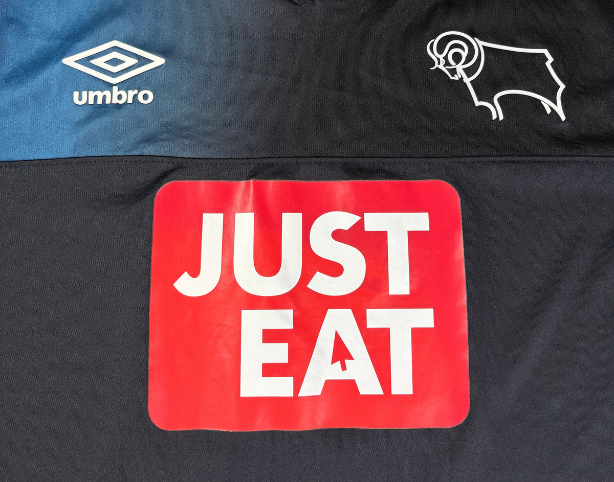 Derby 2016/17 Away Umbro Football Shirt Medium