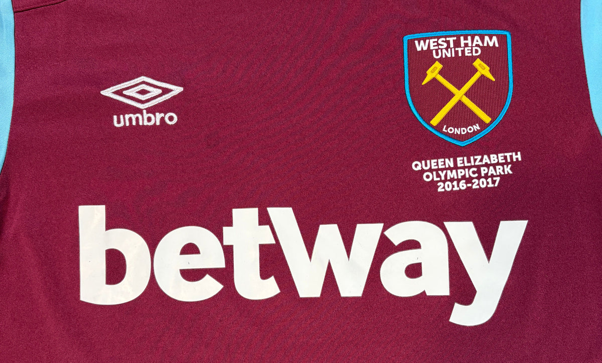 West Ham 2016/17 Home Umbro Football Shirt Medium