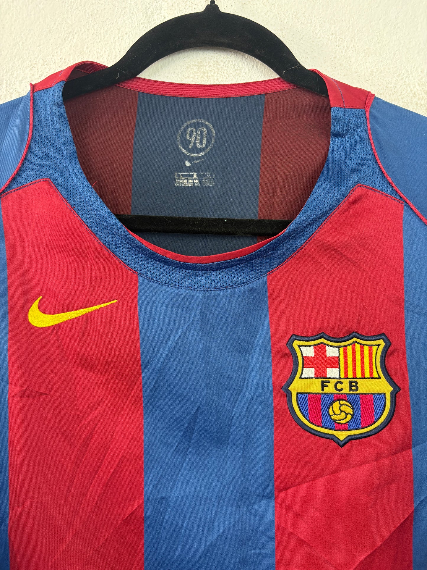 Barcelona 2004/05 Home Nike Football Shirt Large