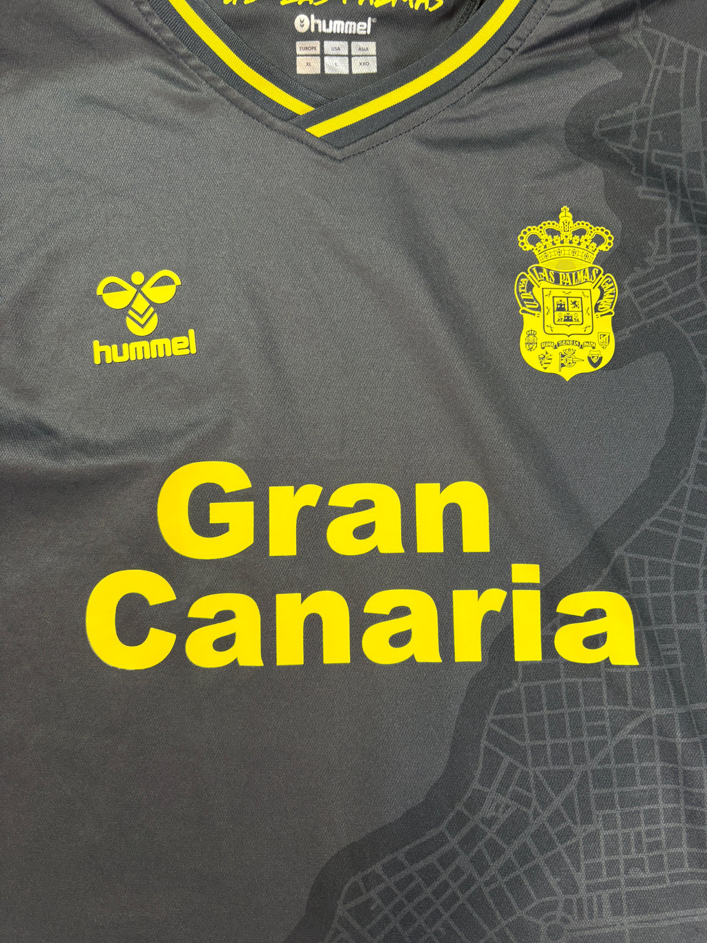 Las Palmas 2023/24 Away Hummel Football Shirt Extra Large