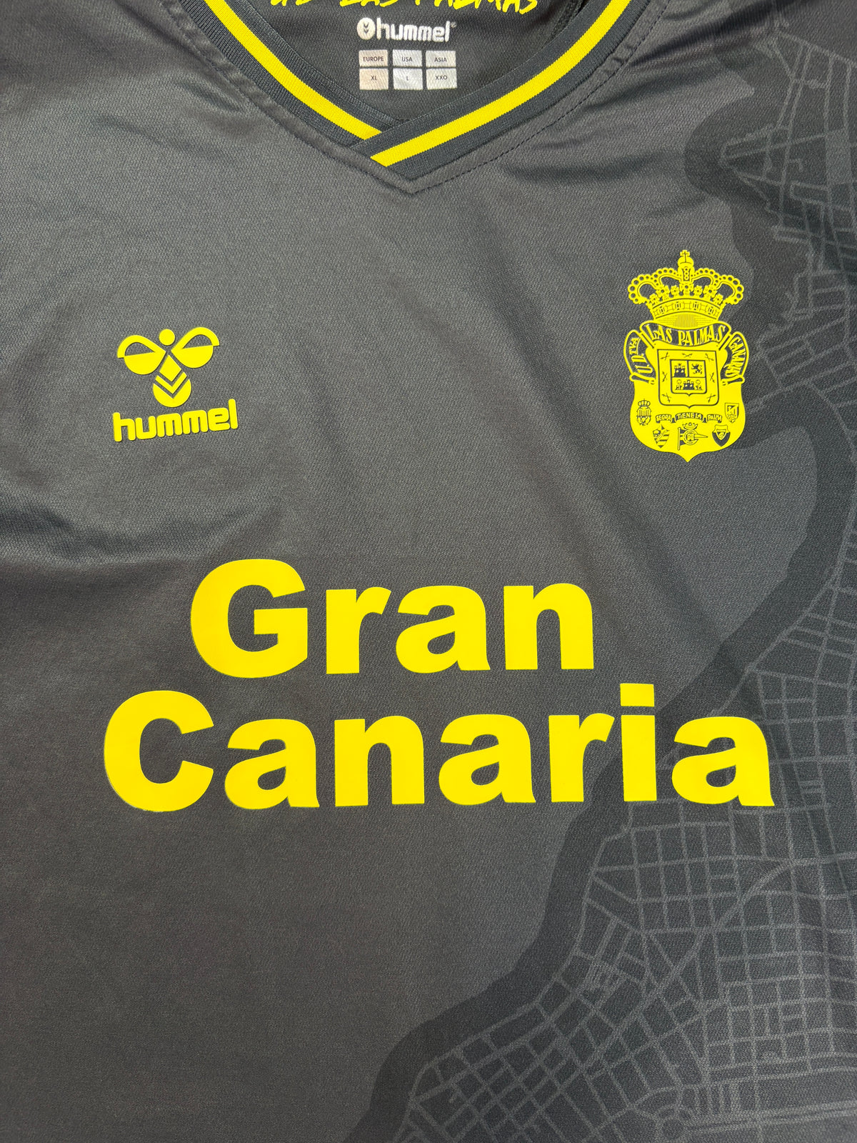 Las Palmas 2023/24 Away Hummel Football Shirt Extra Large