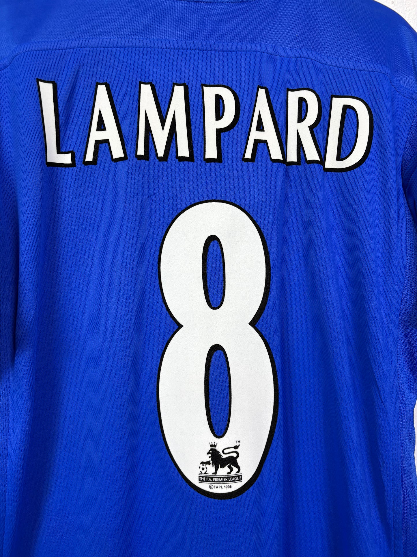 Chelsea 2003/04 Home M Lampard 8